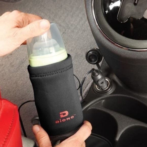 Diono travel baby bottle warmer car plugin jack with USB port black and red - Picture 3 of 3